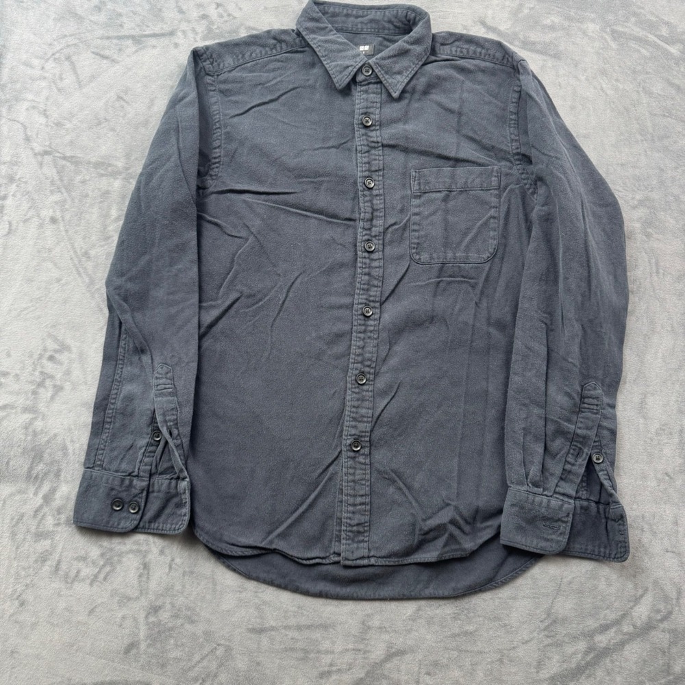 Uniqlo Mens Flannel Button Down Shirt Small Charcoal Gray Long Sleeve 331-419031